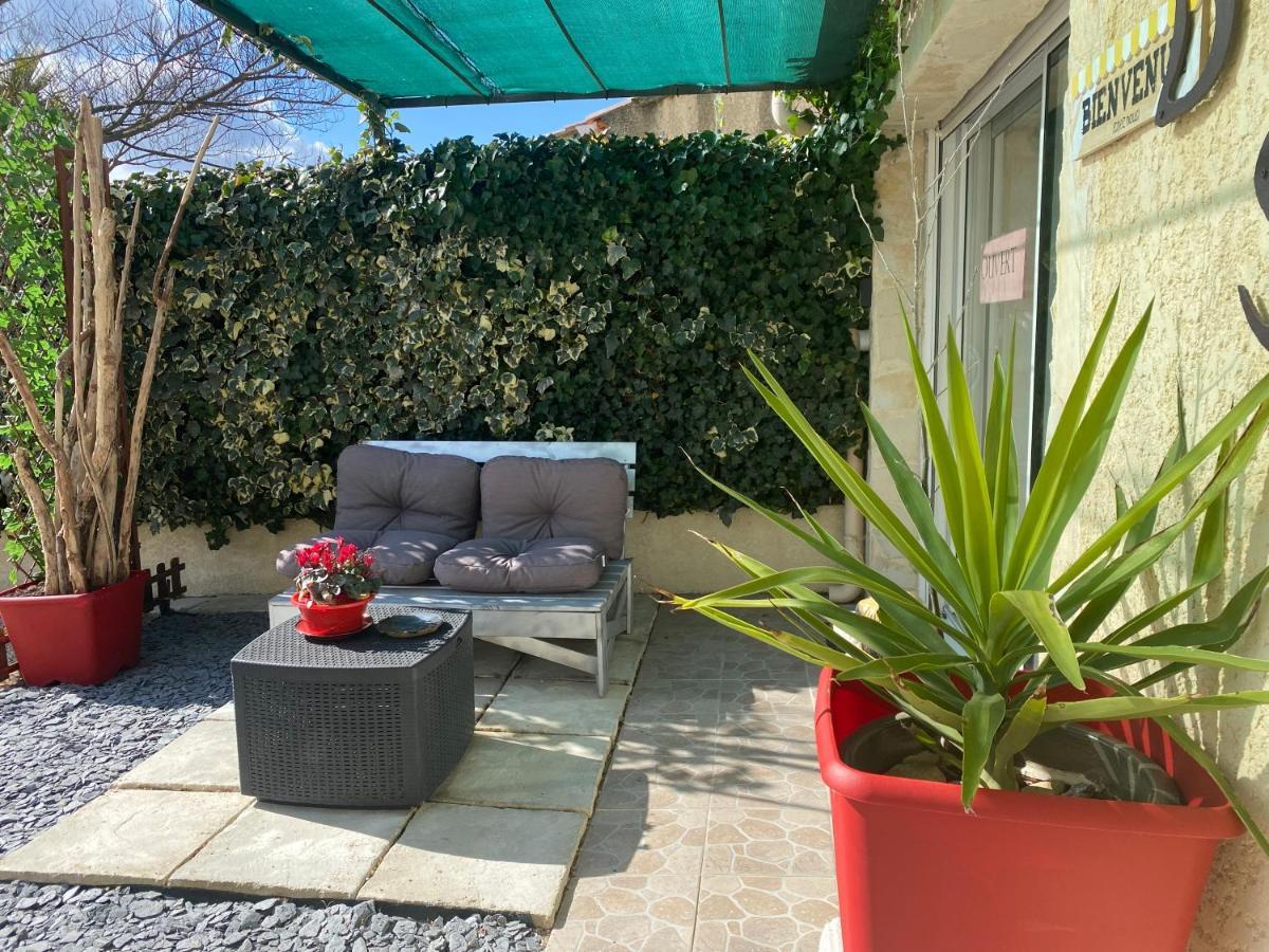 Suite Spa Acces Autonome Beaucaire  Exterior photo