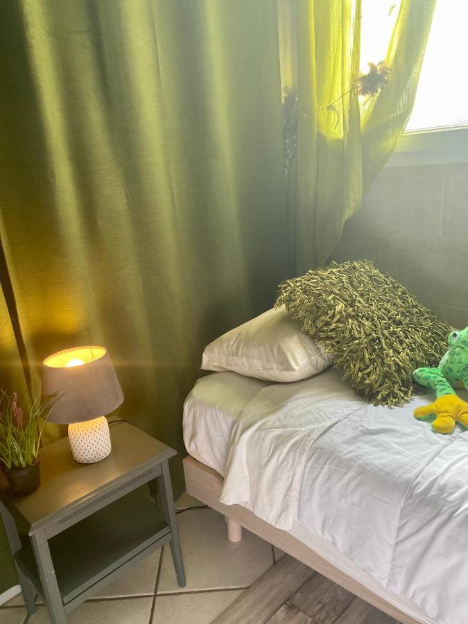 Suite Spa Acces Autonome Beaucaire  Exterior photo